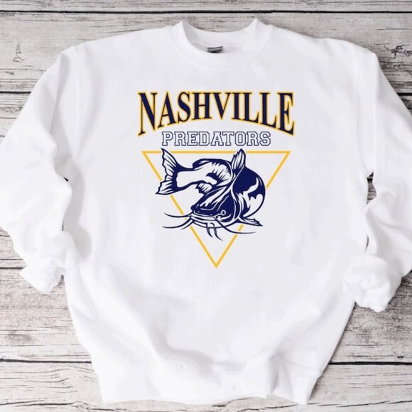 Vintage Nashville Predators Hockey Sweatshirt, Retro Nashville Predators NHL Tee - Picture 1 of 2